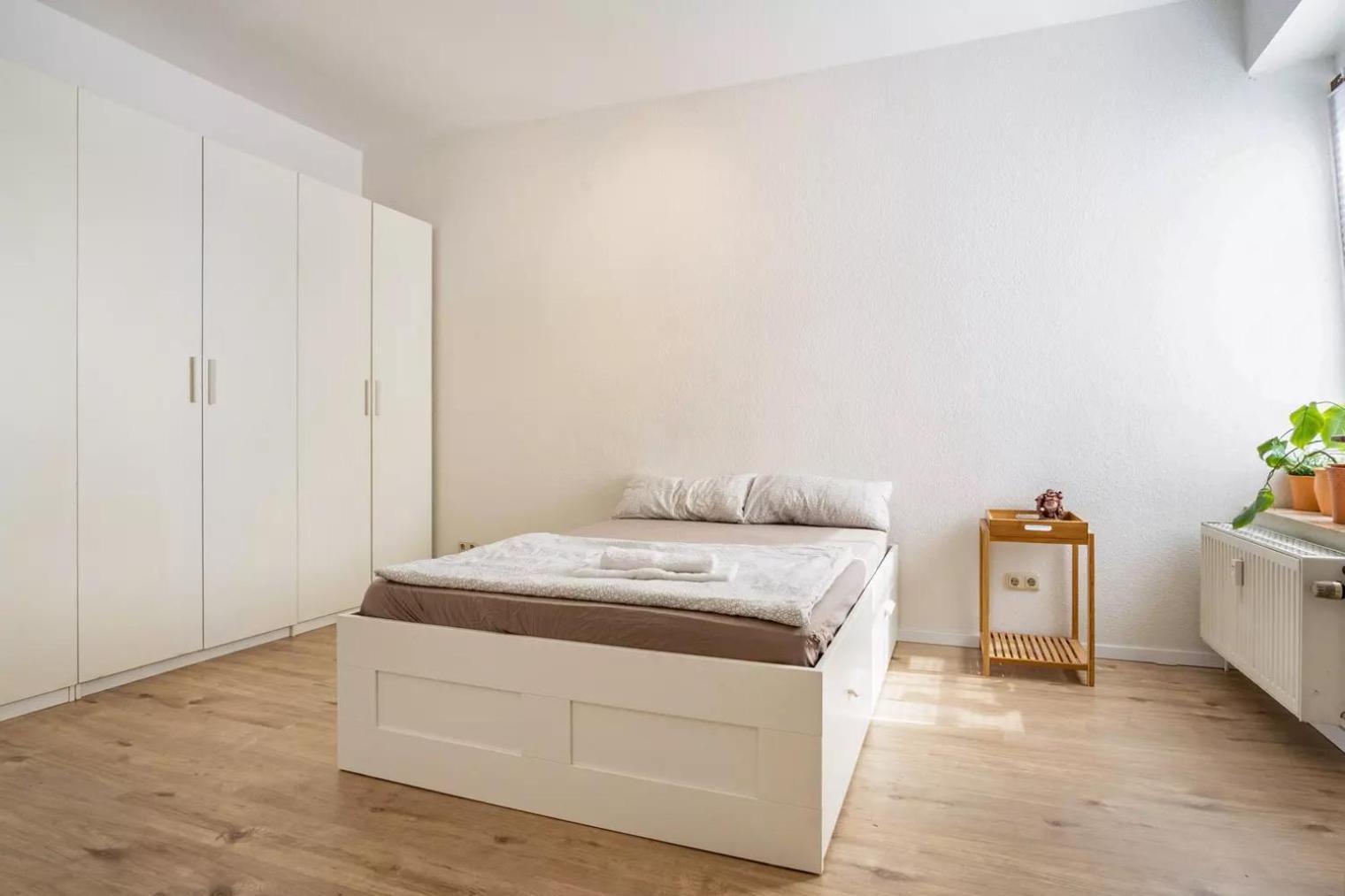 Next Home - Free Parking & Wifi - Badewanne Duisburg Kültér fotó